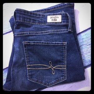 Denizen Levi’s  Modern Boot Cut Women’s Jean 10M